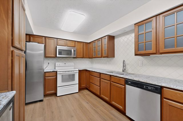 9707 Smokefeather Lane, Dallas, TX 75243