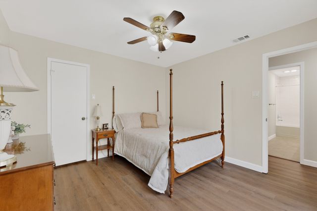 9707 Smokefeather Lane, Dallas, TX 75243