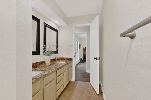 9707 Smokefeather Lane, Dallas, TX 75243