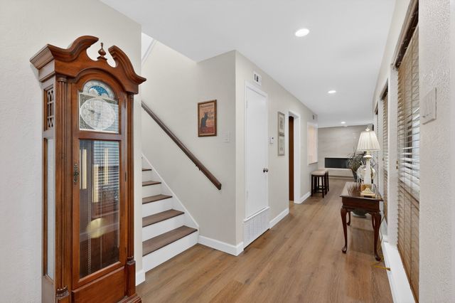 9707 Smokefeather Lane, Dallas, TX 75243