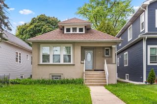 2724 N Newland Avenue, Chicago, IL 60707