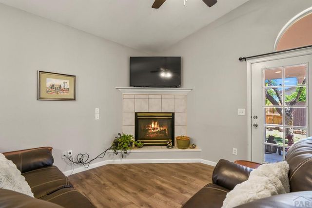 932 Pinecrest Dr, Pueblo, CO 81005