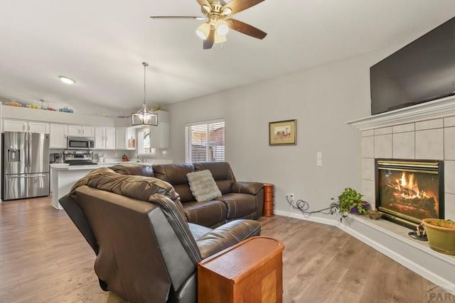 932 Pinecrest Dr, Pueblo, CO 81005
