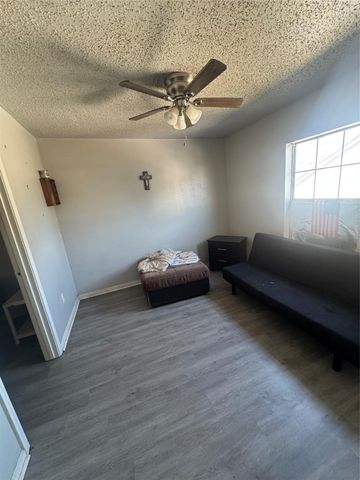 7018 Ave F 1, Houston, TX 77011