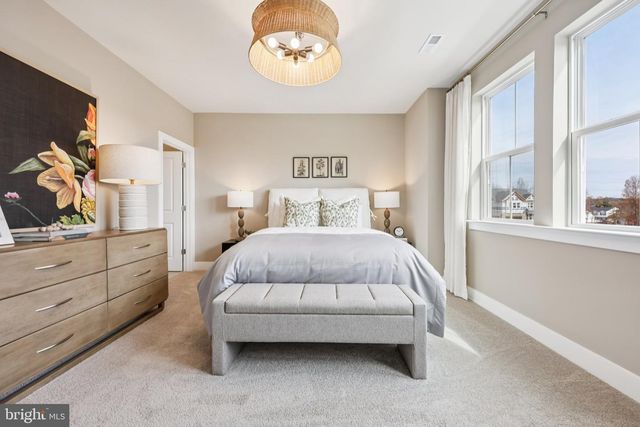 11507 CHALMERS LN, Fredericksburg, VA 22407