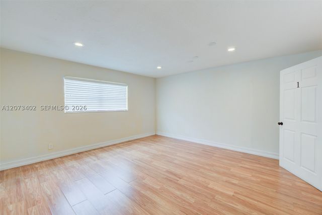 359 10th St, Lake Park, FL 33403