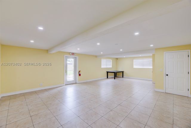 359 10th St, Lake Park, FL 33403