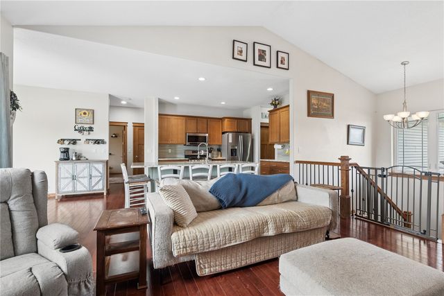 3215 Stanley Cup Drive, Marion, IA 52302