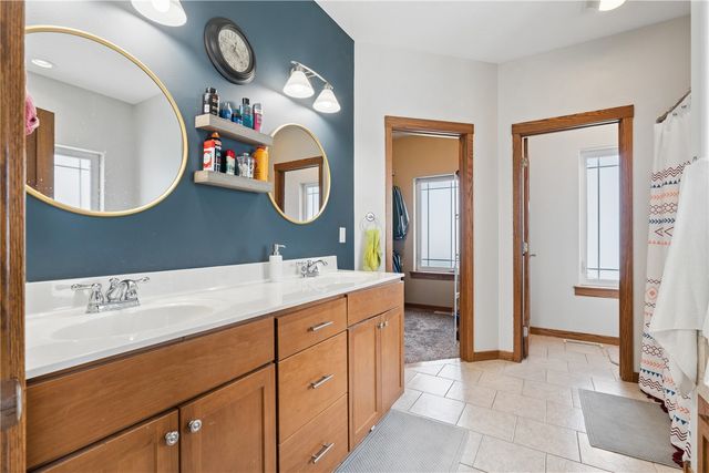3215 Stanley Cup Drive, Marion, IA 52302