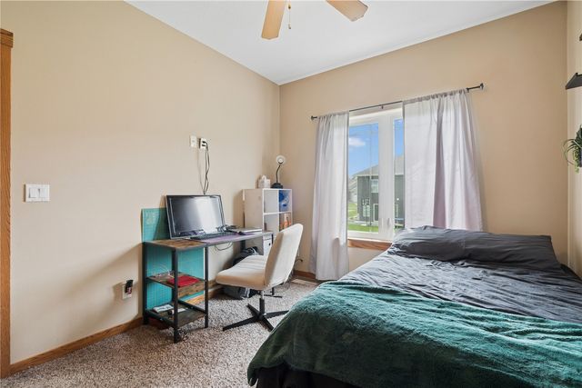 3215 Stanley Cup Drive, Marion, IA 52302