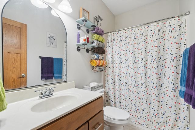 3215 Stanley Cup Drive, Marion, IA 52302