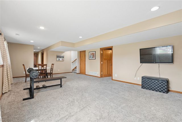 3215 Stanley Cup Drive, Marion, IA 52302