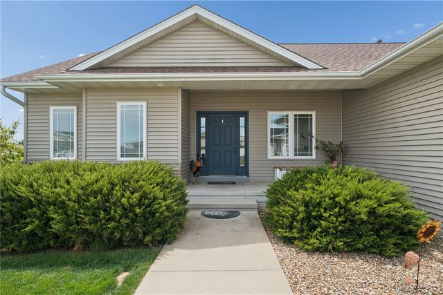 3215 Stanley Cup Drive, Marion, IA 52302