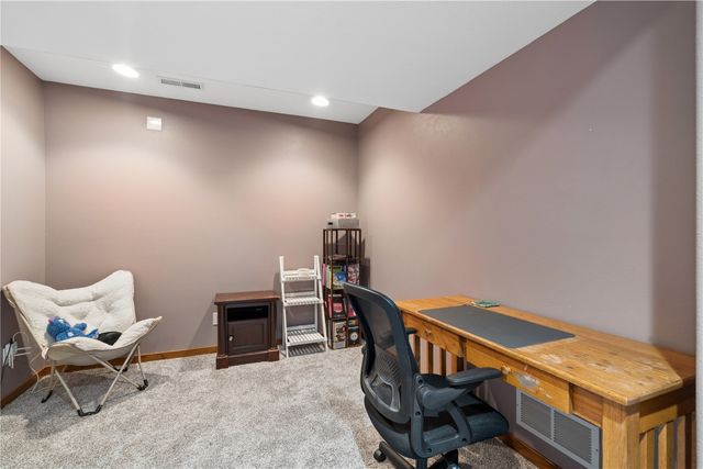 3215 Stanley Cup Drive, Marion, IA 52302
