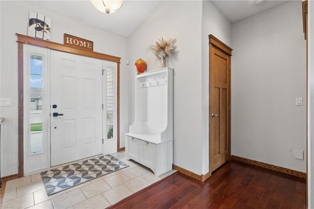 3215 Stanley Cup Drive, Marion, IA 52302
