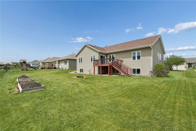 3215 Stanley Cup Drive, Marion, IA 52302