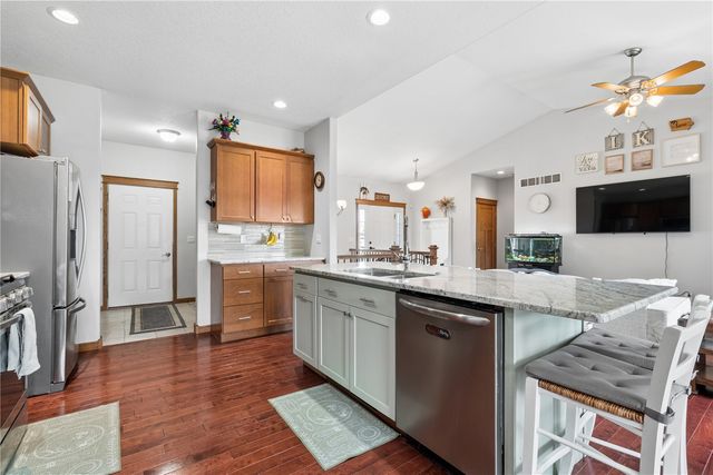 3215 Stanley Cup Drive, Marion, IA 52302