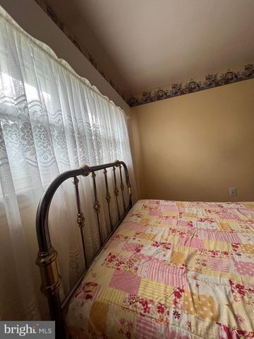 600 ALTAMONT BLVD, Frackville, PA 17931