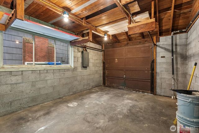 13525 Wallingford Avenue N, Seattle, WA 98133