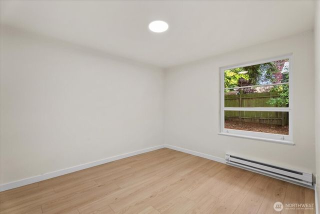 13525 Wallingford Avenue N, Seattle, WA 98133