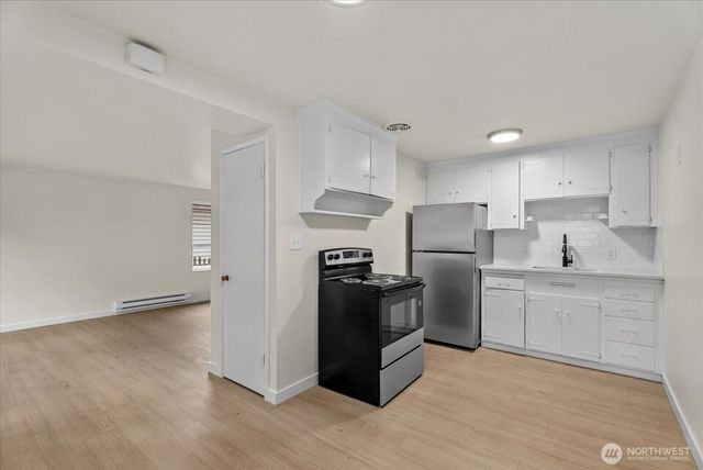 13525 Wallingford Avenue N, Seattle, WA 98133