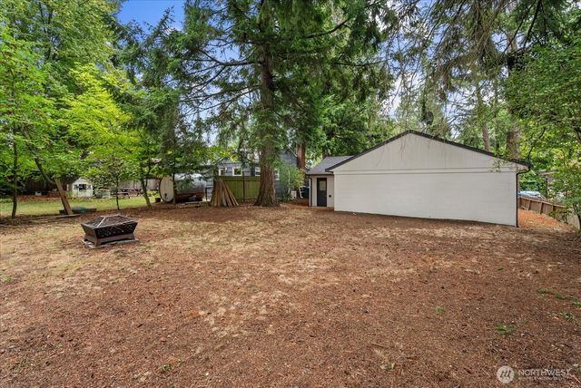 13525 Wallingford Avenue N, Seattle, WA 98133