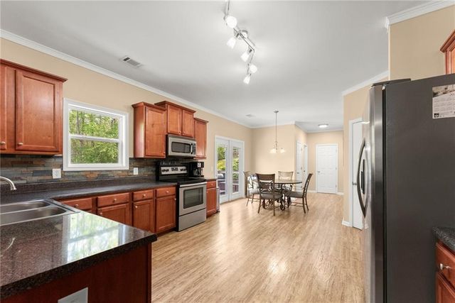 9240 Wilshire Place, Cumming, GA 30028