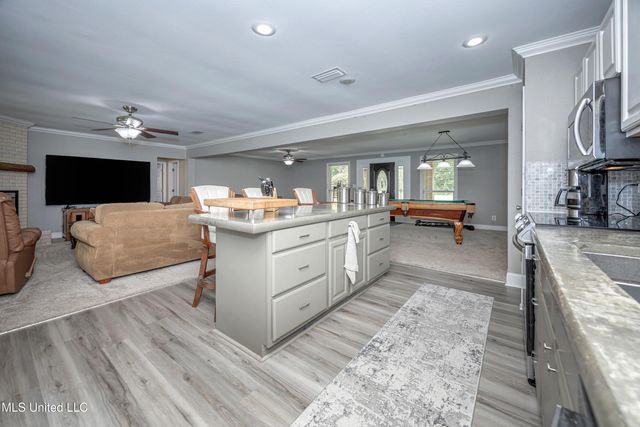 2312 Santa Cruz Street, Gautier, MS 39553