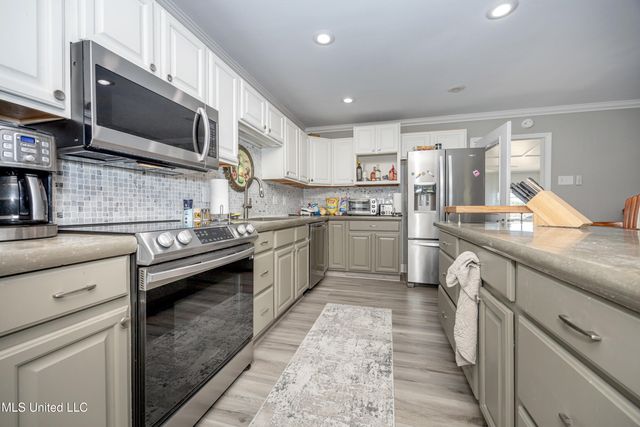 2312 Santa Cruz Street, Gautier, MS 39553