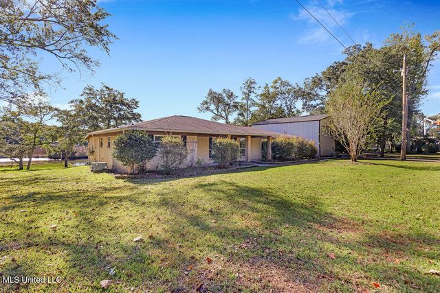 2312 Santa Cruz Street, Gautier, MS 39553