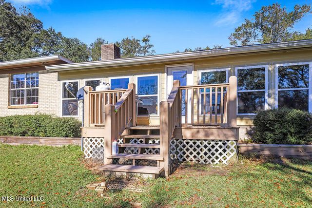 2312 Santa Cruz Street, Gautier, MS 39553