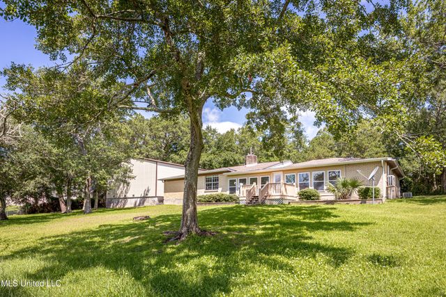 2312 Santa Cruz Street, Gautier, MS 39553