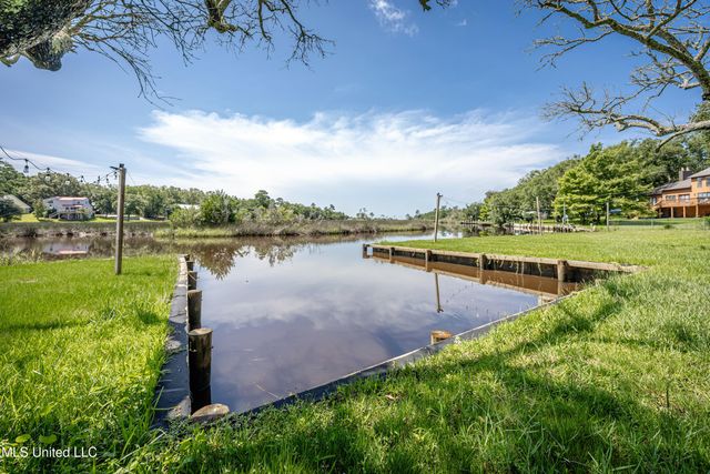 2312 Santa Cruz Street, Gautier, MS 39553