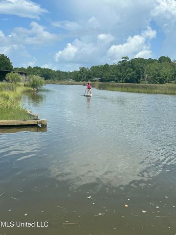 2312 Santa Cruz Street, Gautier, MS 39553