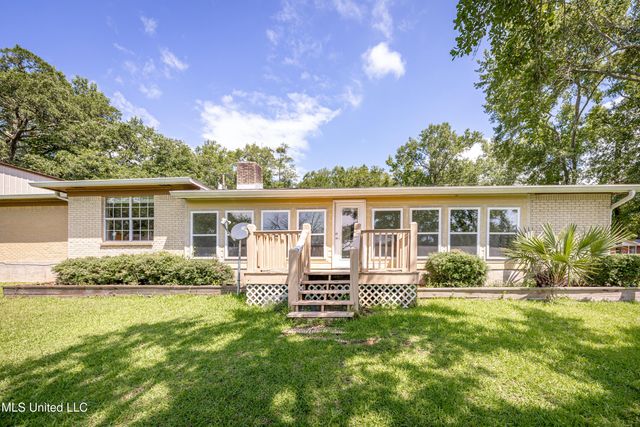 2312 Santa Cruz Street, Gautier, MS 39553