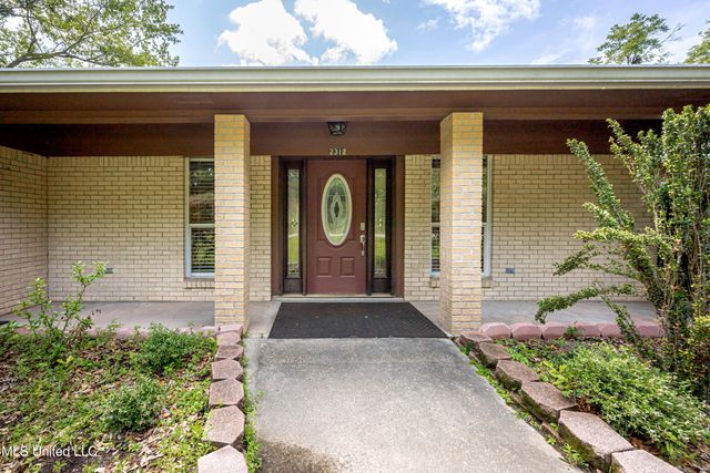 2312 Santa Cruz Street, Gautier, MS 39553