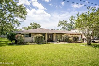 2312 Santa Cruz Street, Gautier, MS 39553