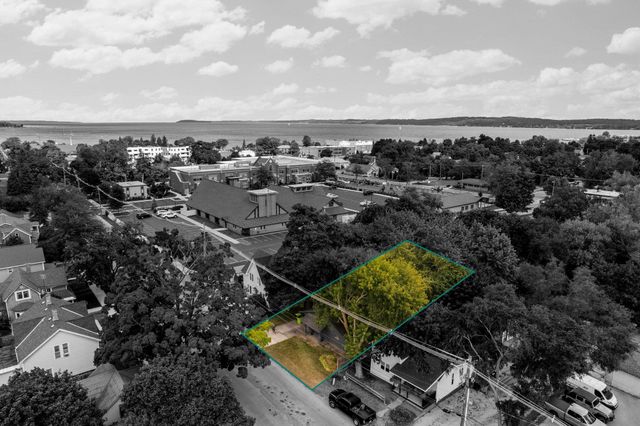 TBB 120 N Cedar Street, Traverse City, MI 49684