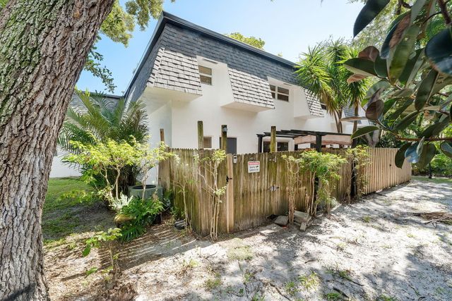 1945 NW 4th Avenue 42c, Boca Raton, FL 33432