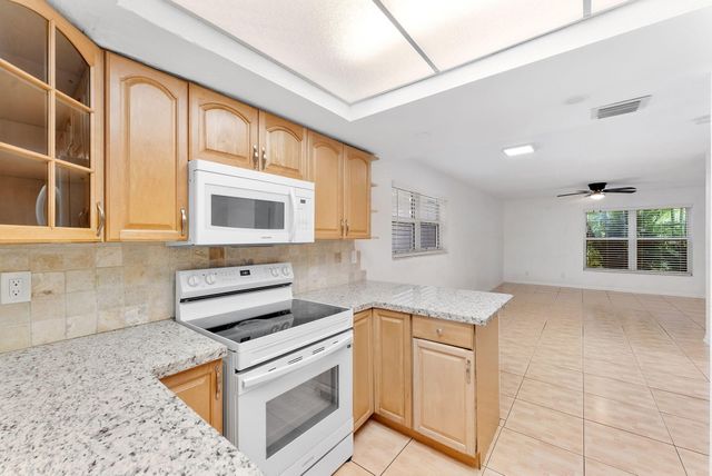 1945 NW 4th Avenue 42c, Boca Raton, FL 33432