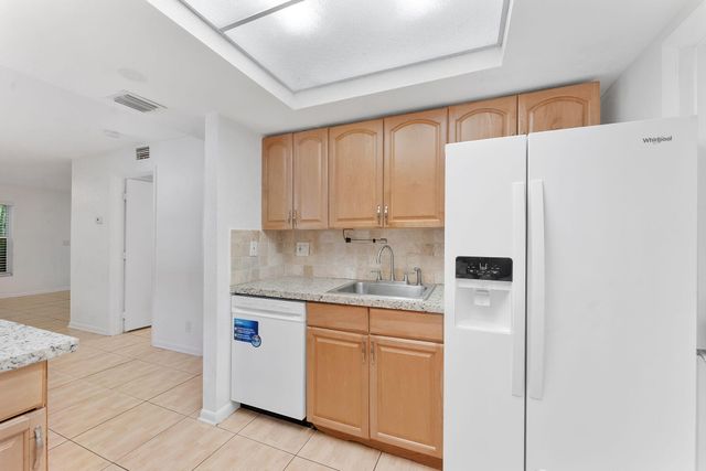 1945 NW 4th Avenue 42c, Boca Raton, FL 33432