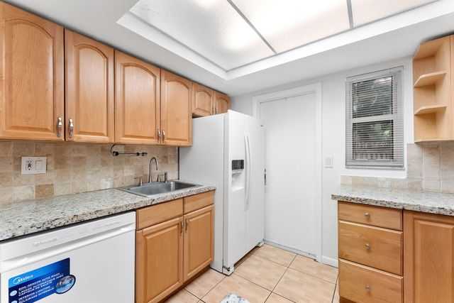 1945 NW 4th Avenue 42c, Boca Raton, FL 33432