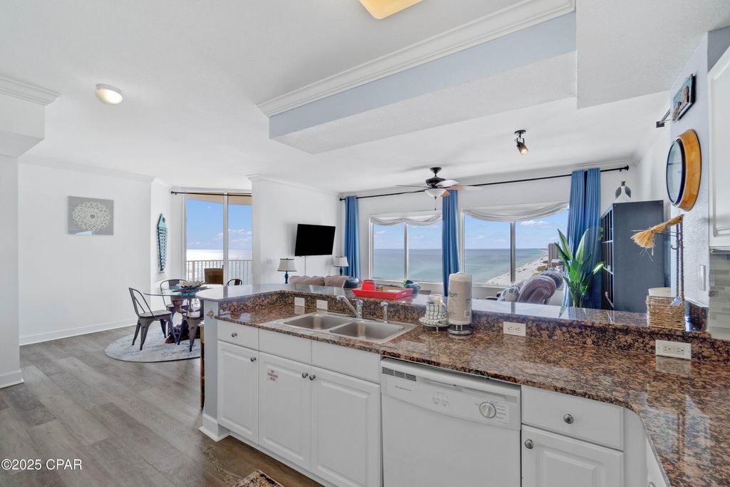 Image 8 of property listing at 16819 Front Beach 1900, Panama City Beach, FL 32413