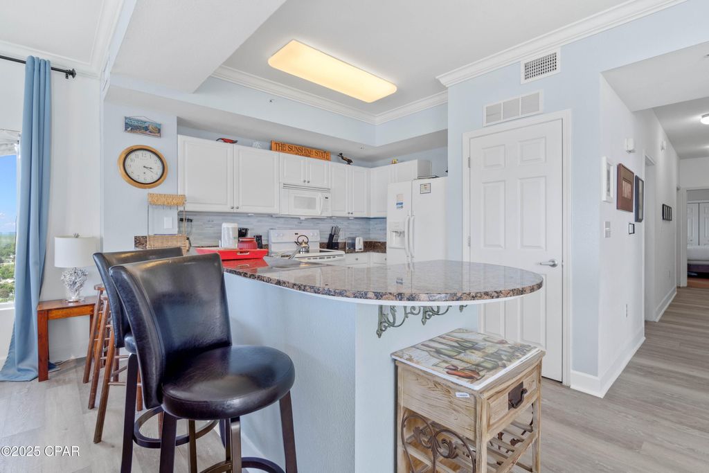 Image 9 of property listing at 16819 Front Beach 1900, Panama City Beach, FL 32413