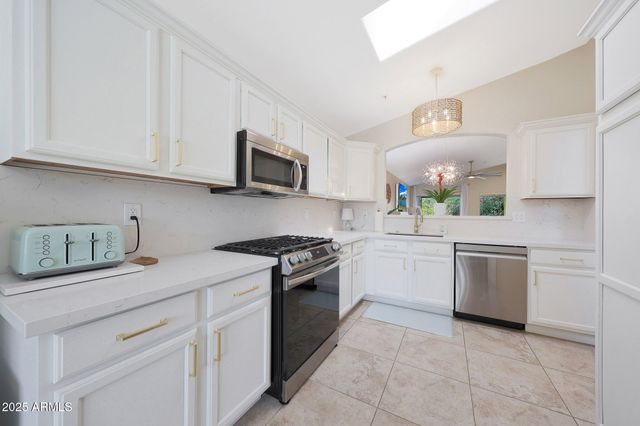 10392 E PENSTAMIN Drive, Scottsdale, AZ 85255