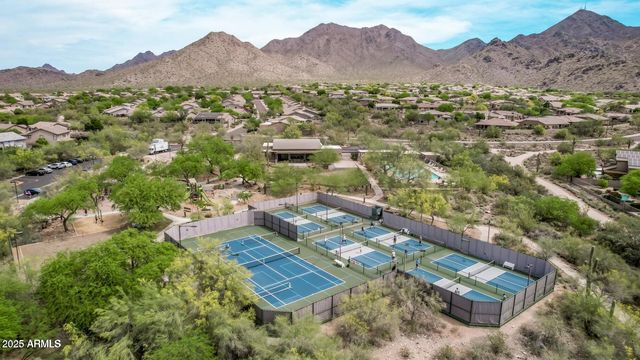 10392 E PENSTAMIN Drive, Scottsdale, AZ 85255