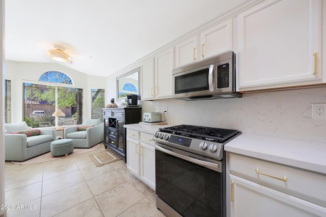 10392 E PENSTAMIN Drive, Scottsdale, AZ 85255