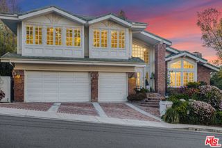 6111 County Oak Road, Woodland Hills, CA 91367