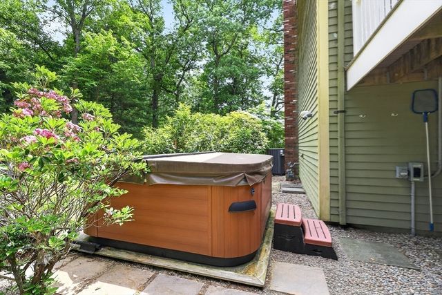 42 Willow Road, Hanover, MA 02339