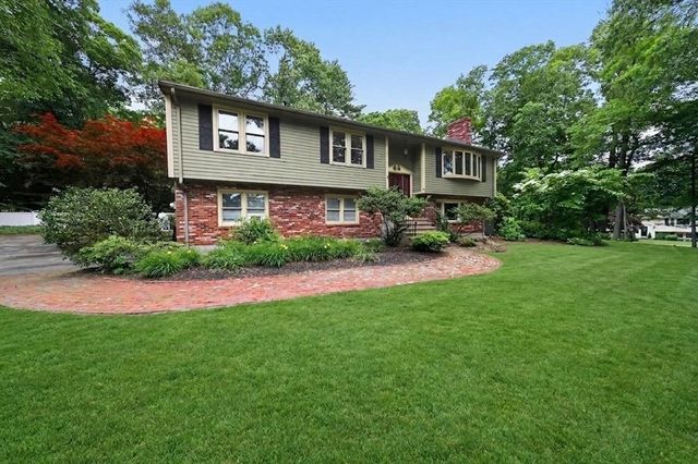 42 Willow Road, Hanover, MA 02339